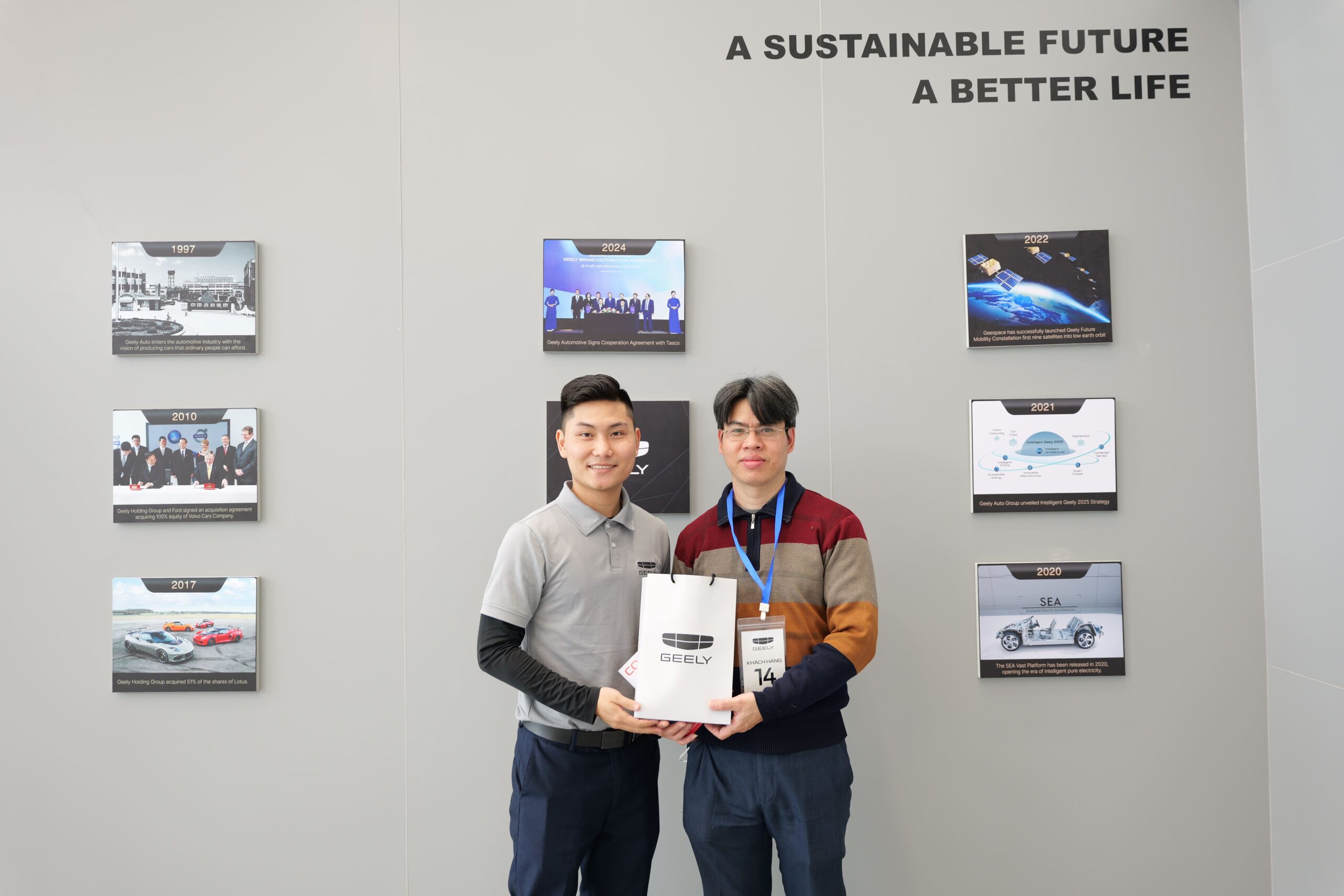 Những món quà độc quyền Geely Võ Văn Kiệt tri ân khách hàng 